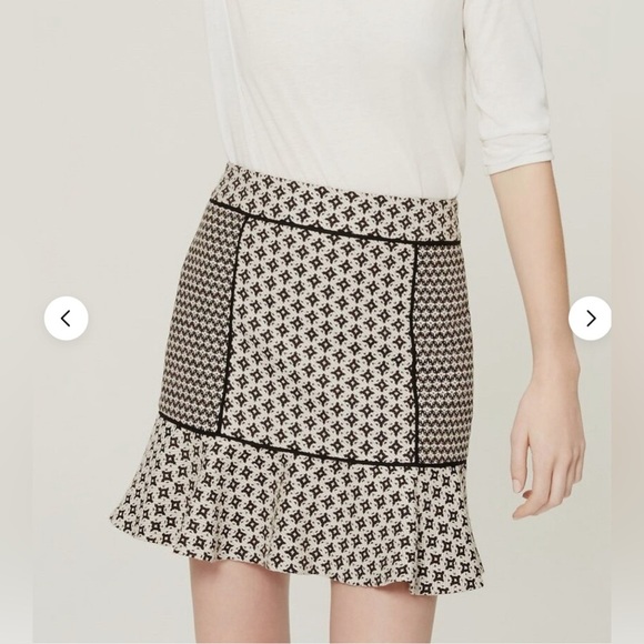 LOFT Dresses & Skirts - Ann Taylor‎ LOFT Flared Hem Mixed Jacquard Flippy Skirt